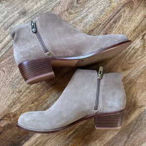 Antonio Melani Women’s Suede Leather Ankle Boots - New